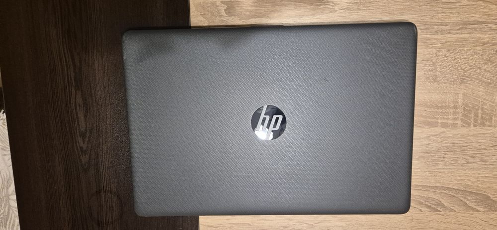 HP 15s fq1010nq.