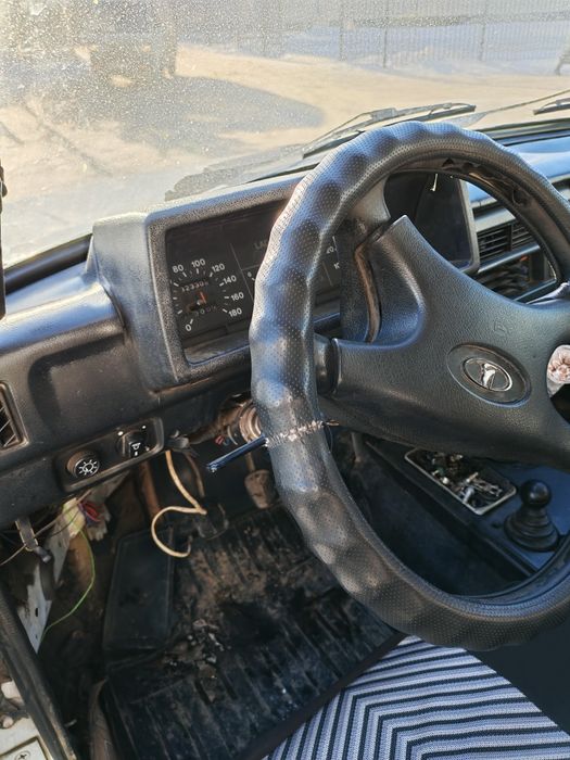 Продам ниву ваз21213