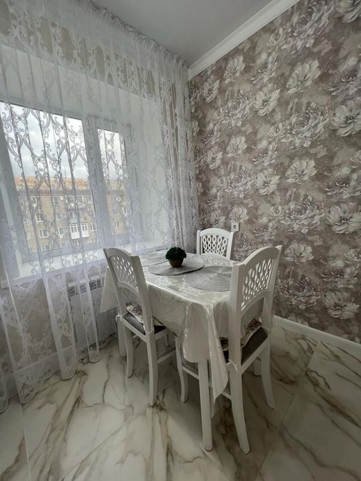 Сдам 1 ком.кв. ЛЮКС центр Боровое