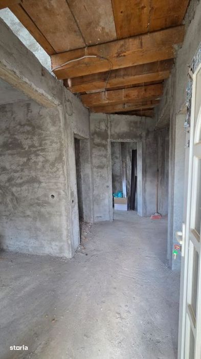 Casa cu mansarda in Paulesti teren 863 mp
