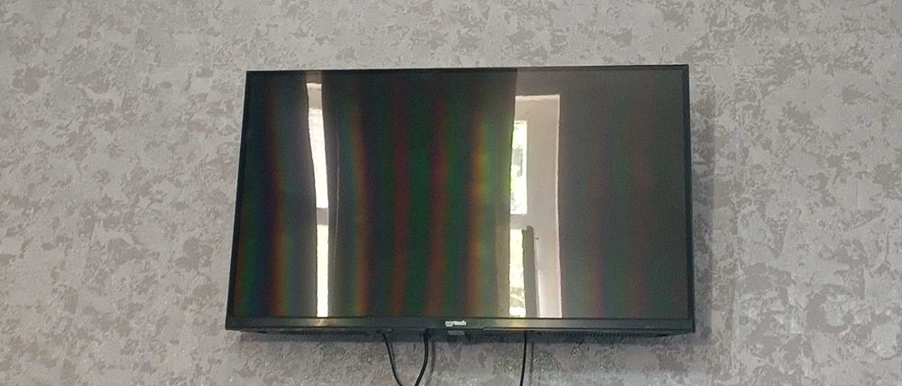 Televizor 32 may tech no smart. smart box holati yangi
