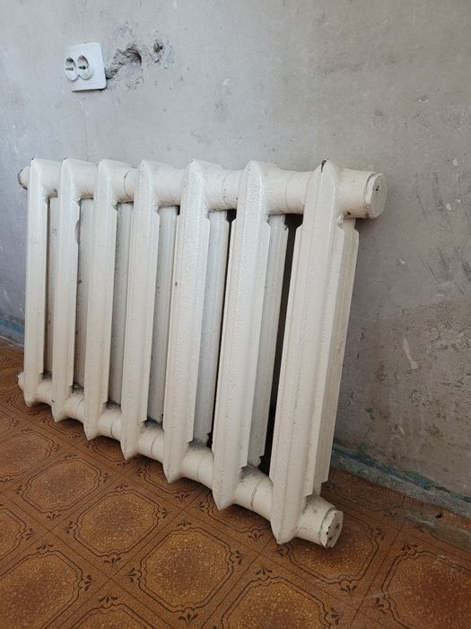 Продаются чугунные батареи