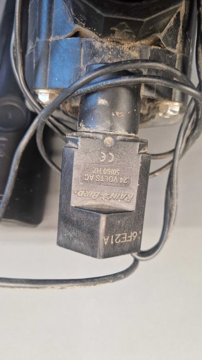 Electrovană irigații , filet interior , 24 V AC , Rain Bird -2Buc.