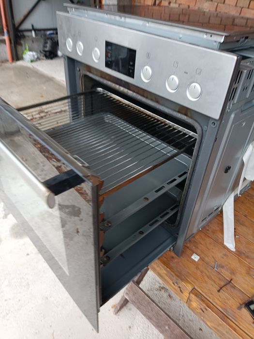 Комплект фурна BOSCH с керамичен плод