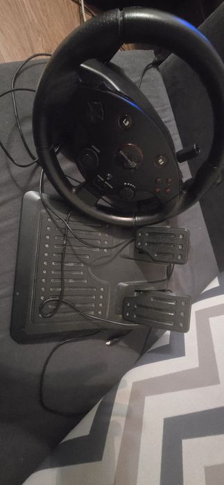Продам игровой руль