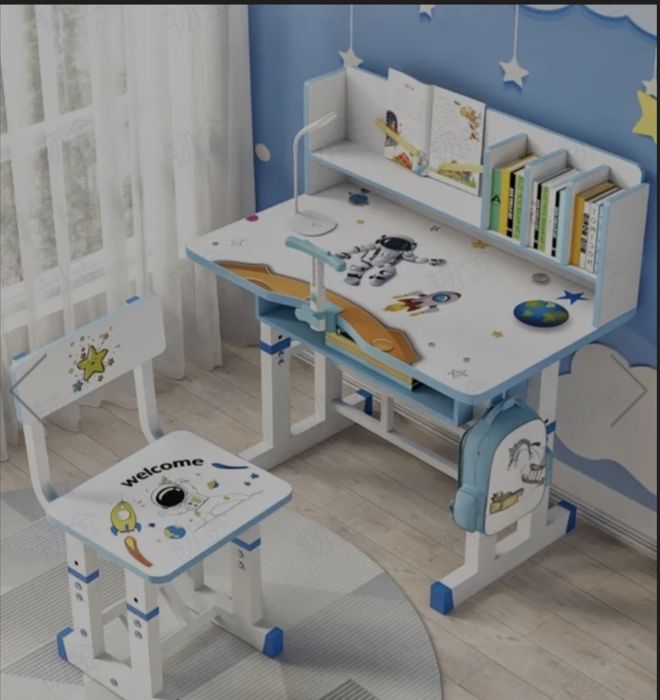 Birou Baieti cu Scaun Reglabil