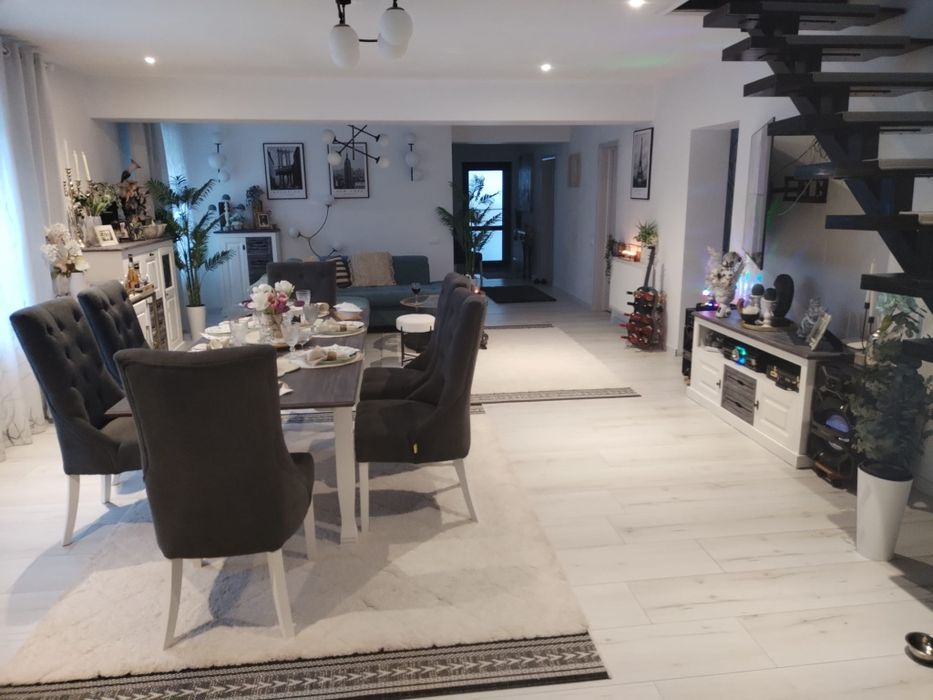 Casa de vanzare zona Lunci .Bifurcare Baraj Firiza