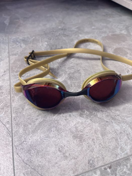 Плувни очила speedo