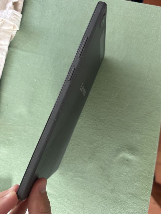 Table Lenovo Tab One