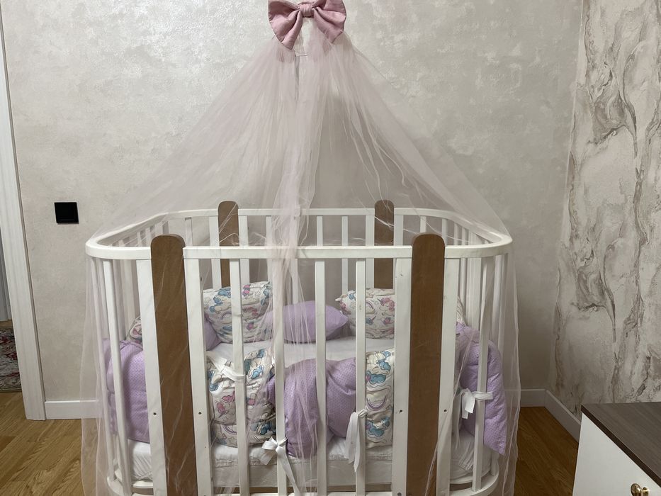 манеж и перенальный комод