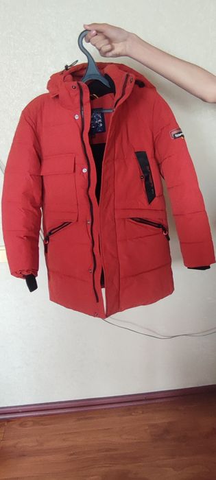 продам детские куртки