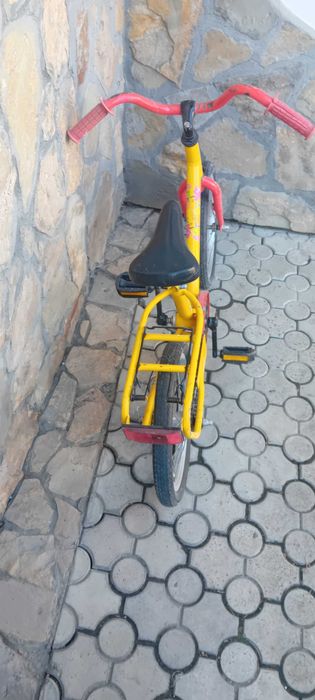 Bicicletă si Trotineta copii.