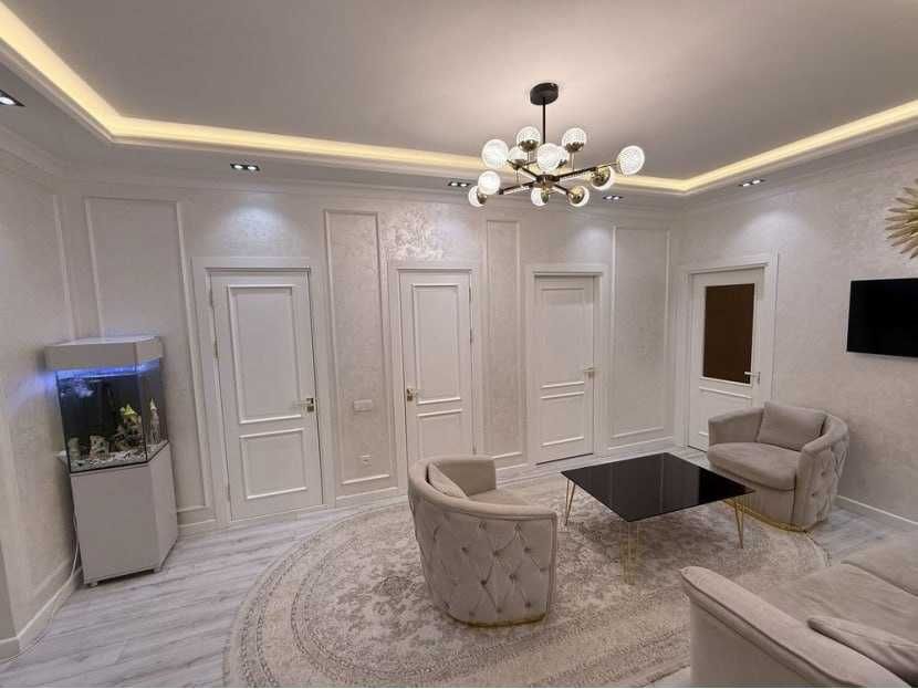 Salamatina, 5/6/10, 103м2 Ориентир: Улица Саламатина; дом 7 срочно !!