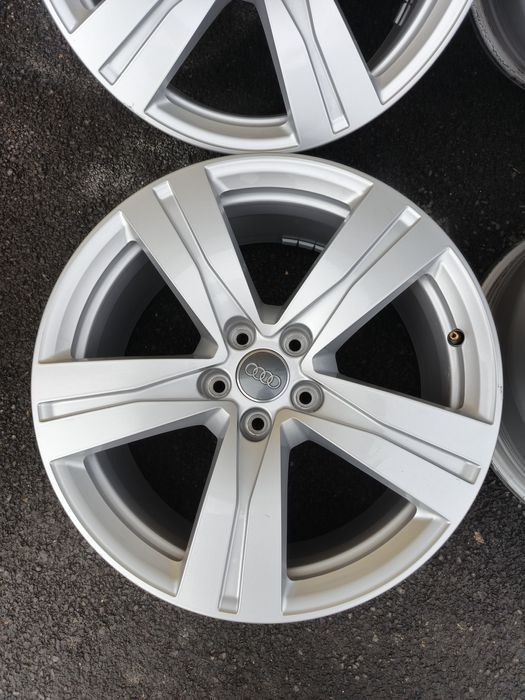 Jante originale Audi Q3 R18 5X112
