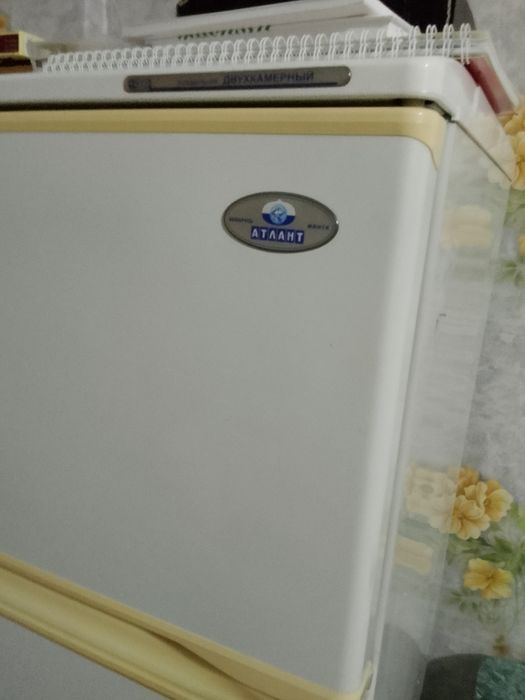 Продам холодильник
