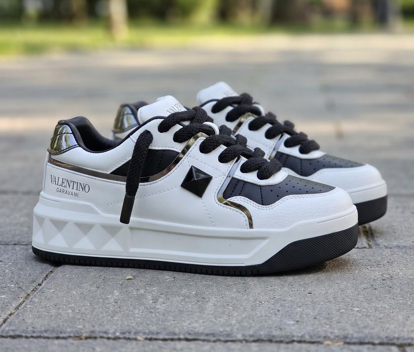 Adidasi Valentino Garavani One Stud - Premium