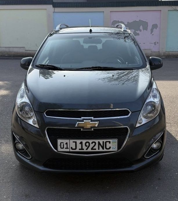 Спарк в отл состоянии, первые руки