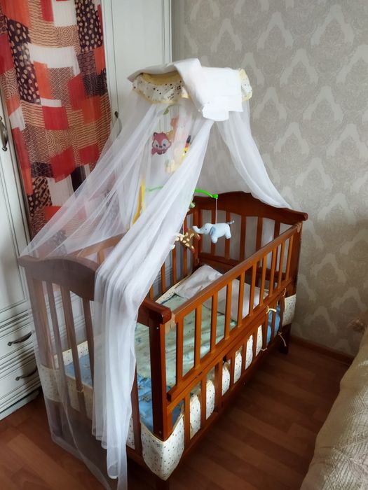 Детская кроватка