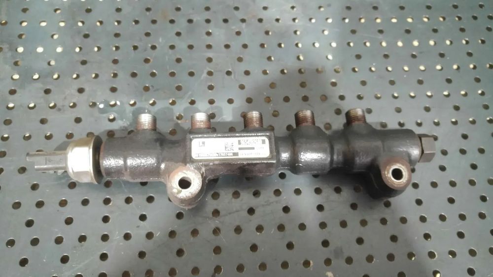 Rampa injectoare 1.6 hdi ford focus 2 9654592680