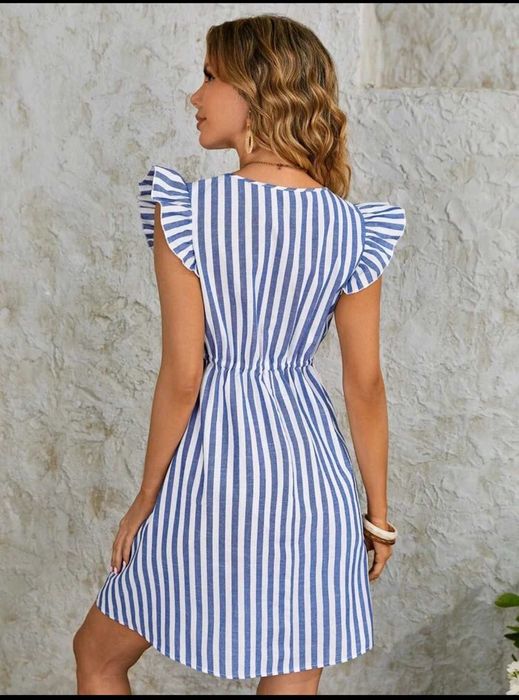 Нова лятна рокля с декоративни копчета