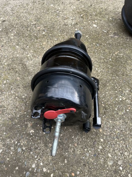 Piese camioane remorci