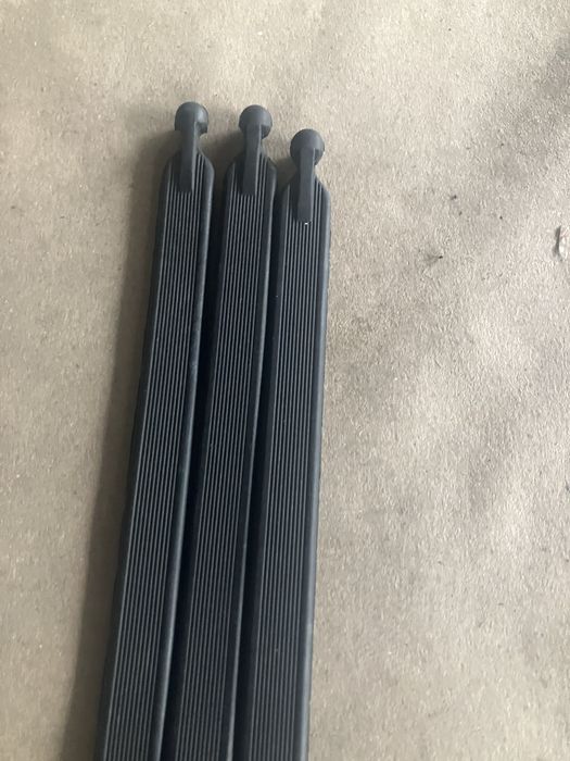 Bmw резинки в багажник