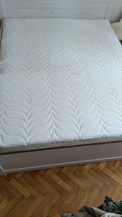 Vând Saltea 160*200