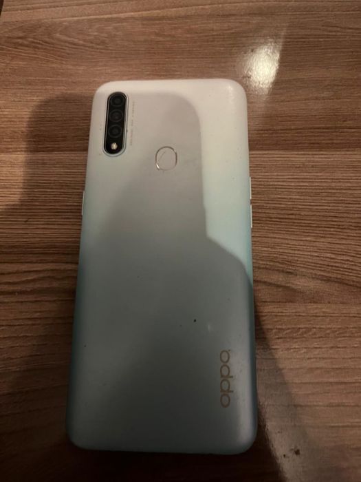 Продам телефон Oppo A8