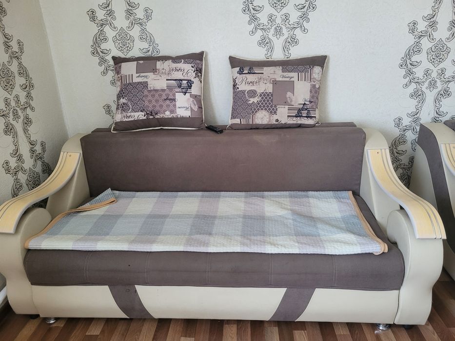 Продам диван тройка