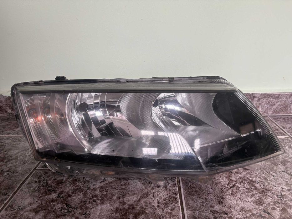 Десен фар за Шкода Октавия 3 / Skoda octavia III 2013 - 2017