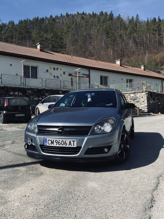 Броня и решетка за Опел Астра H