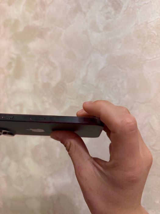 Продавам айфон 15 про макс без никаква щета ! Без кутия !