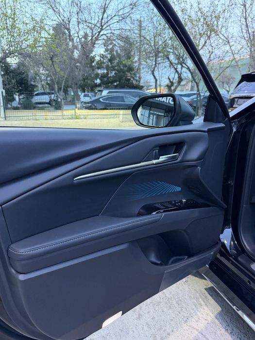 Toyota Camry 2.0 Hybrid (без пробег). 2026 Restyling