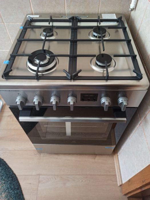 VÎND ARAGAZ INOX Electrolux în garanție cumpărat de 2 luni