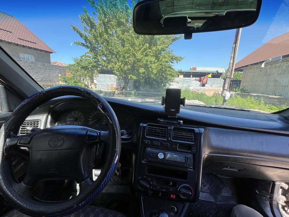 Toyota carina E