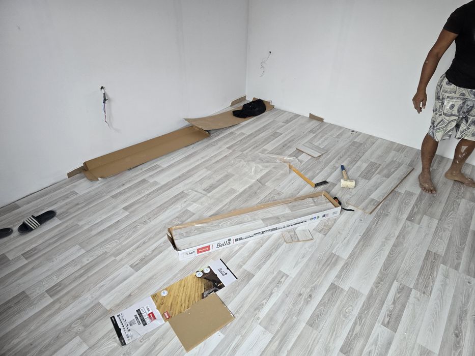 Vand fac case pe structura metalic si di lem Stil A frame