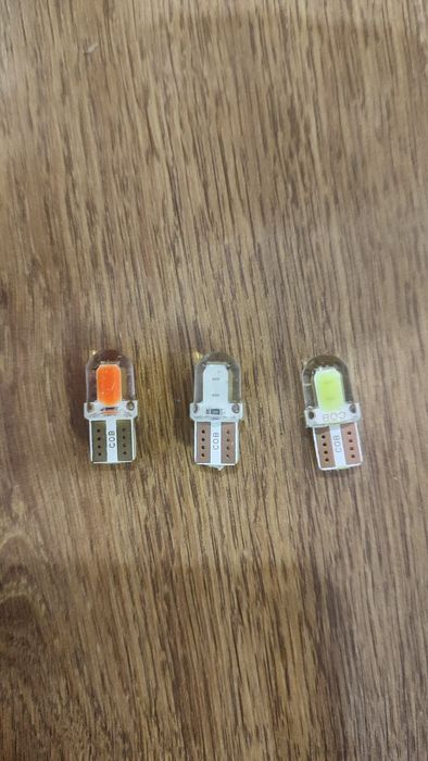 Leduri pentru masina