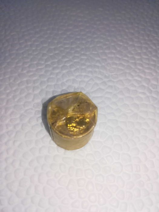 Продава се запечатани монети