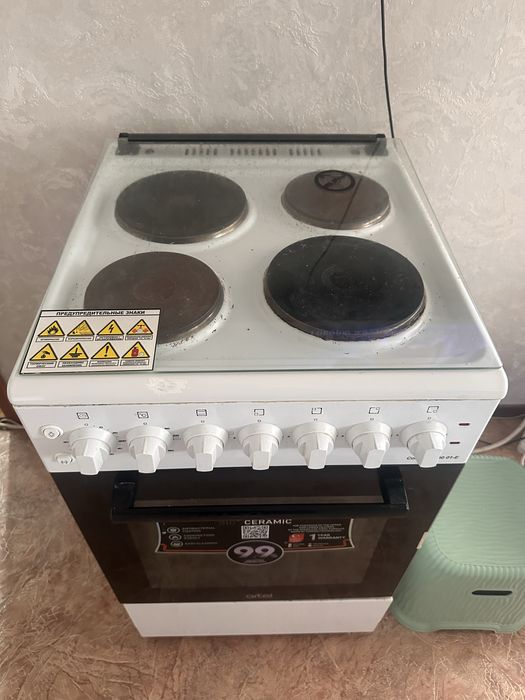 Продам плиту 4комфорочную