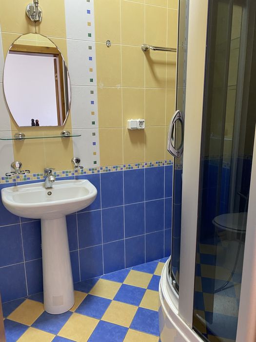 Продается 6 комнатный дом