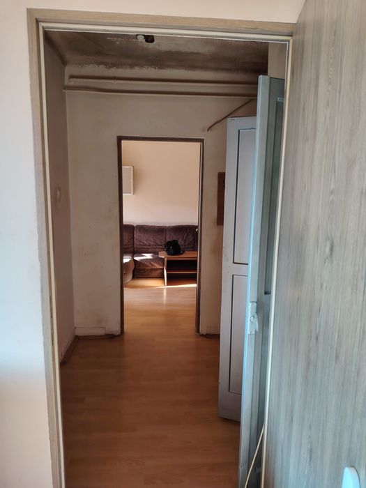 Vand apartament o camera