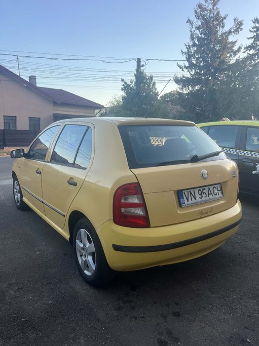 Vând Skoda Fabia