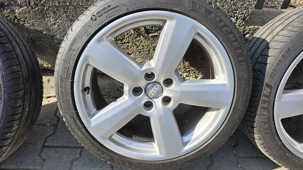 Джанти от Ауди 18 8J 5x112 с гуми Michelin