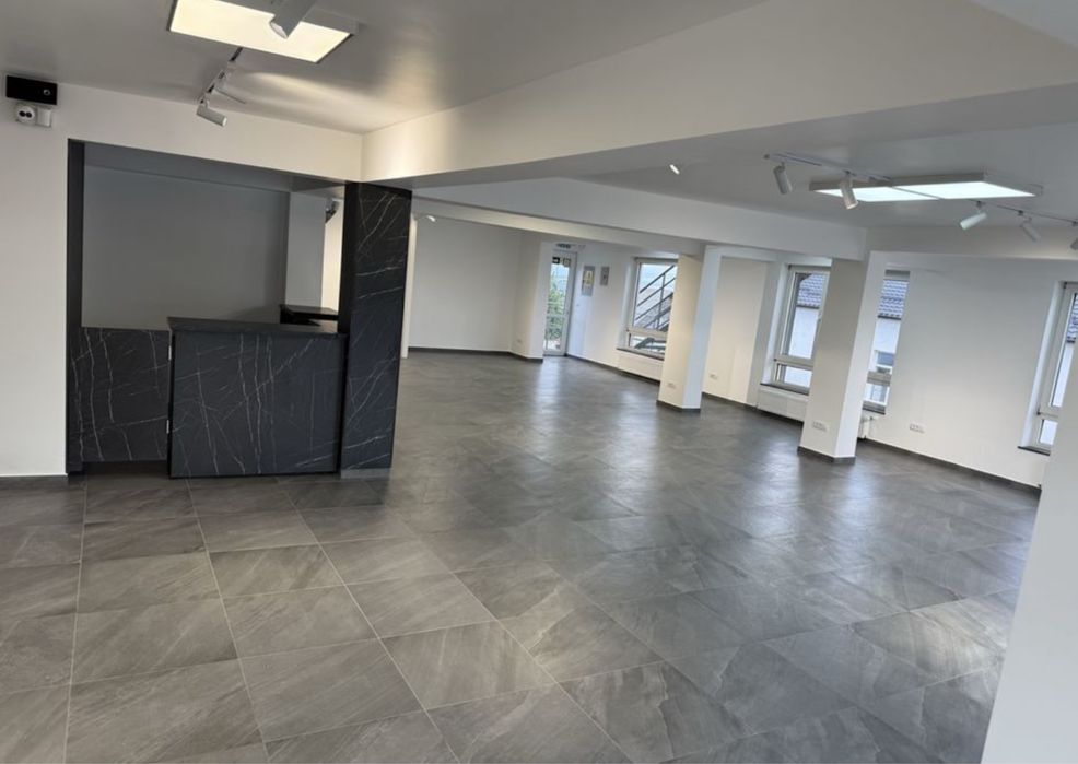 De inchiriat spatiu pt cabinet/Clinica/showroom/restaurant/birou