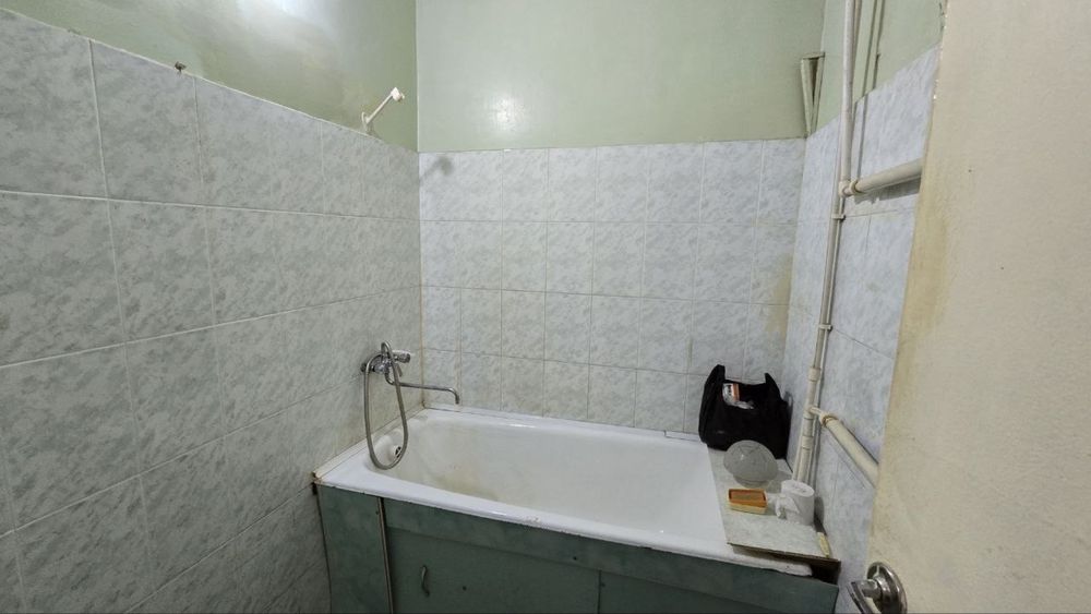 Мирзо улугбекский район. 1/1/4 массив феруза. 33м2