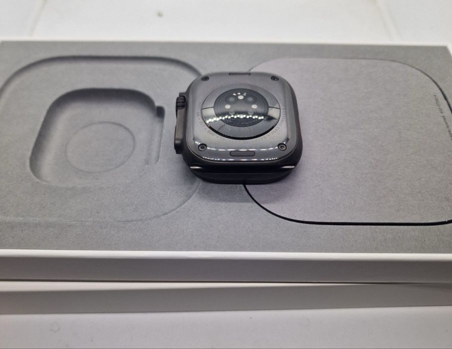 Apple Watch Ultra 2 Black titanium