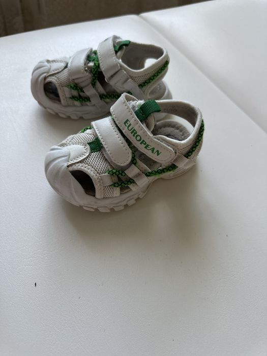 Продам Детскую обувь