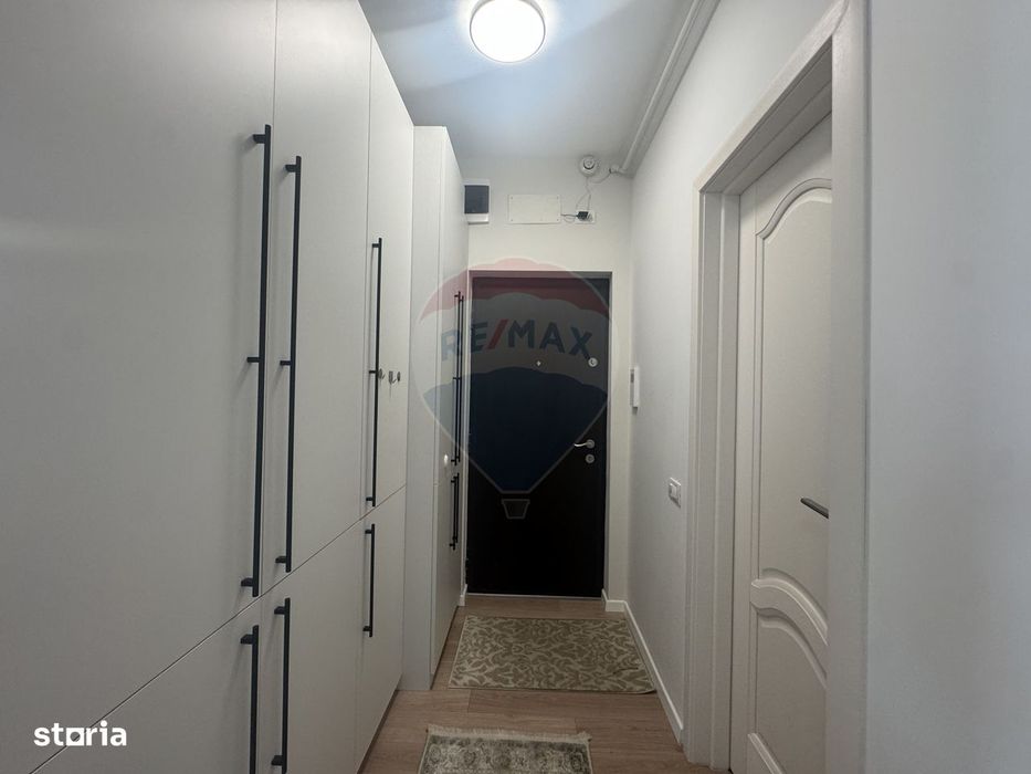 Apartament cu 3 camere de închiriat în zona Central