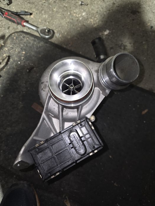 Турбина за BMW F10 f11 f30 n47 двойка дизел 184 коня