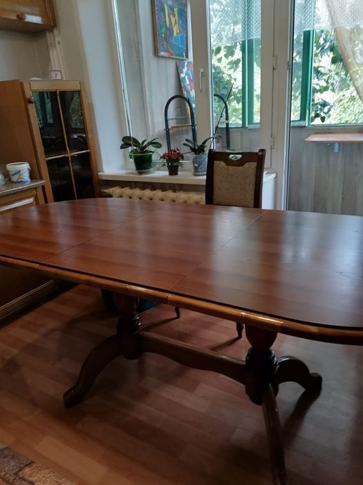 Продам кухонную плиту,стол, холодильник